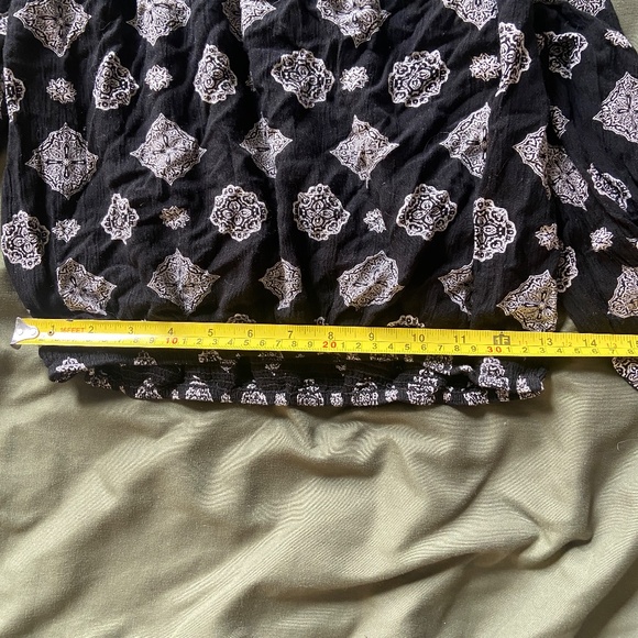 Boho off the shoulder top - Picture 6 of 8